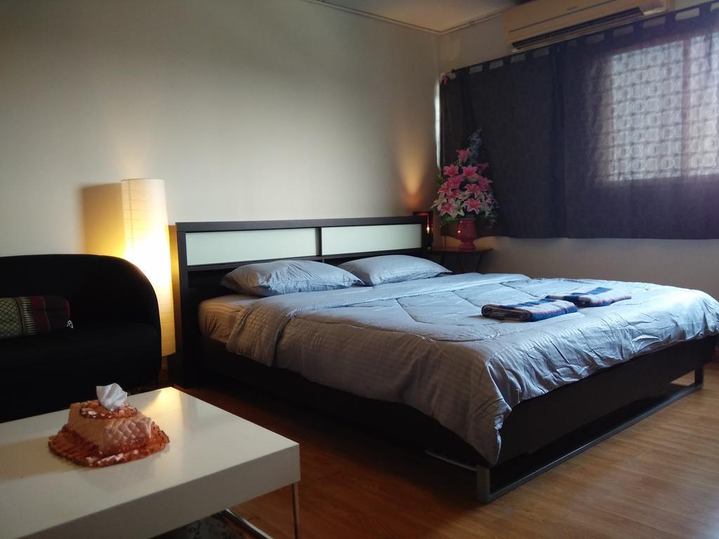 Renovate Near Impact * Ban Bang Phang